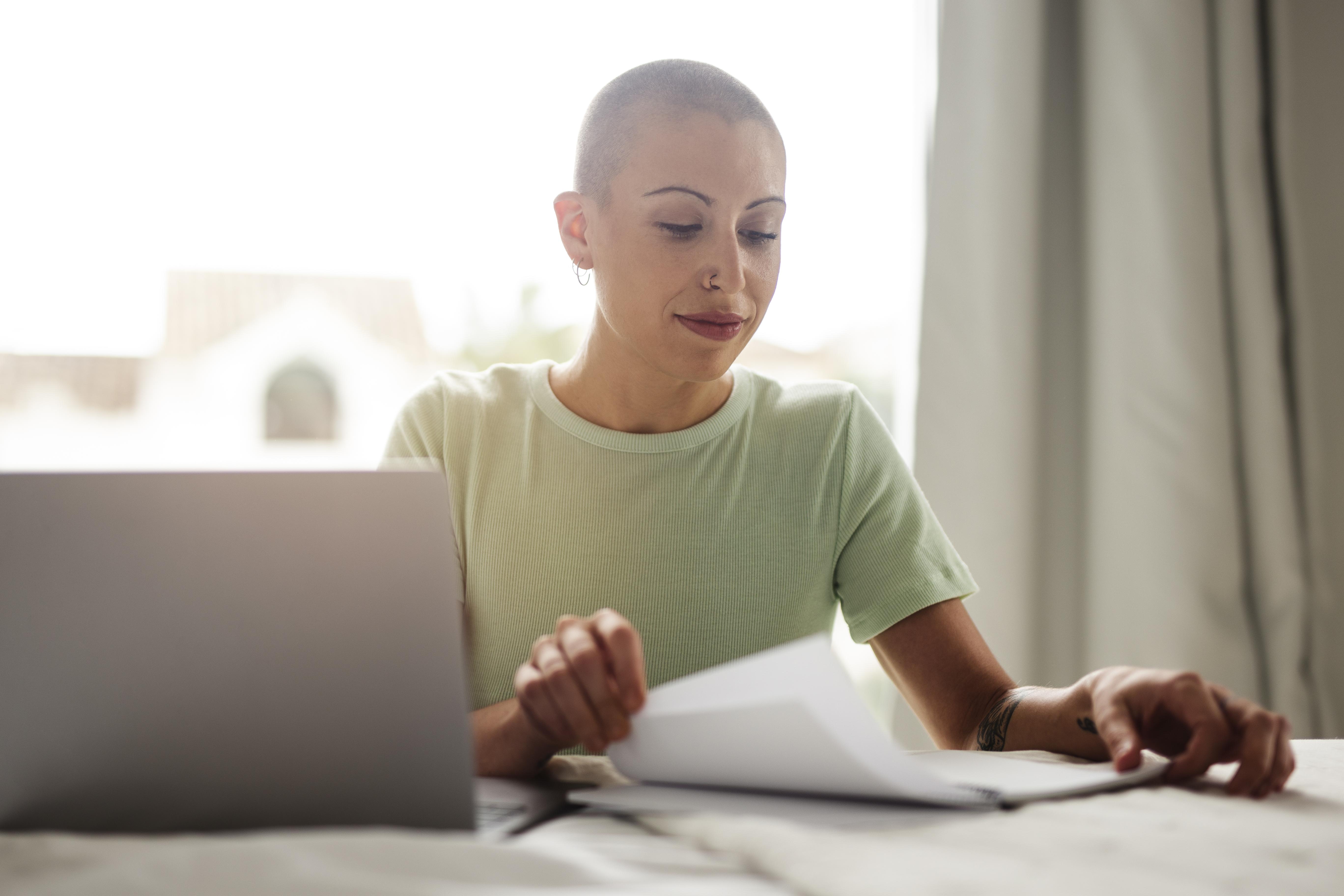 Nova plataforma conecta pacientes com câncer a estudos clínicos no Brasil